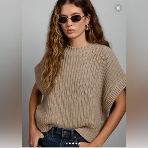 AE 77 NWT Premium Sweater Top- Large